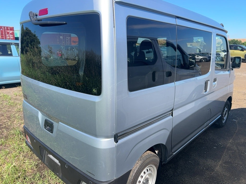 Low Mileage!!! Toyota Pixis