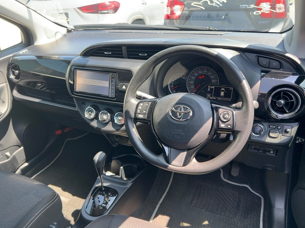 Toyota Vitz U-Edition RS