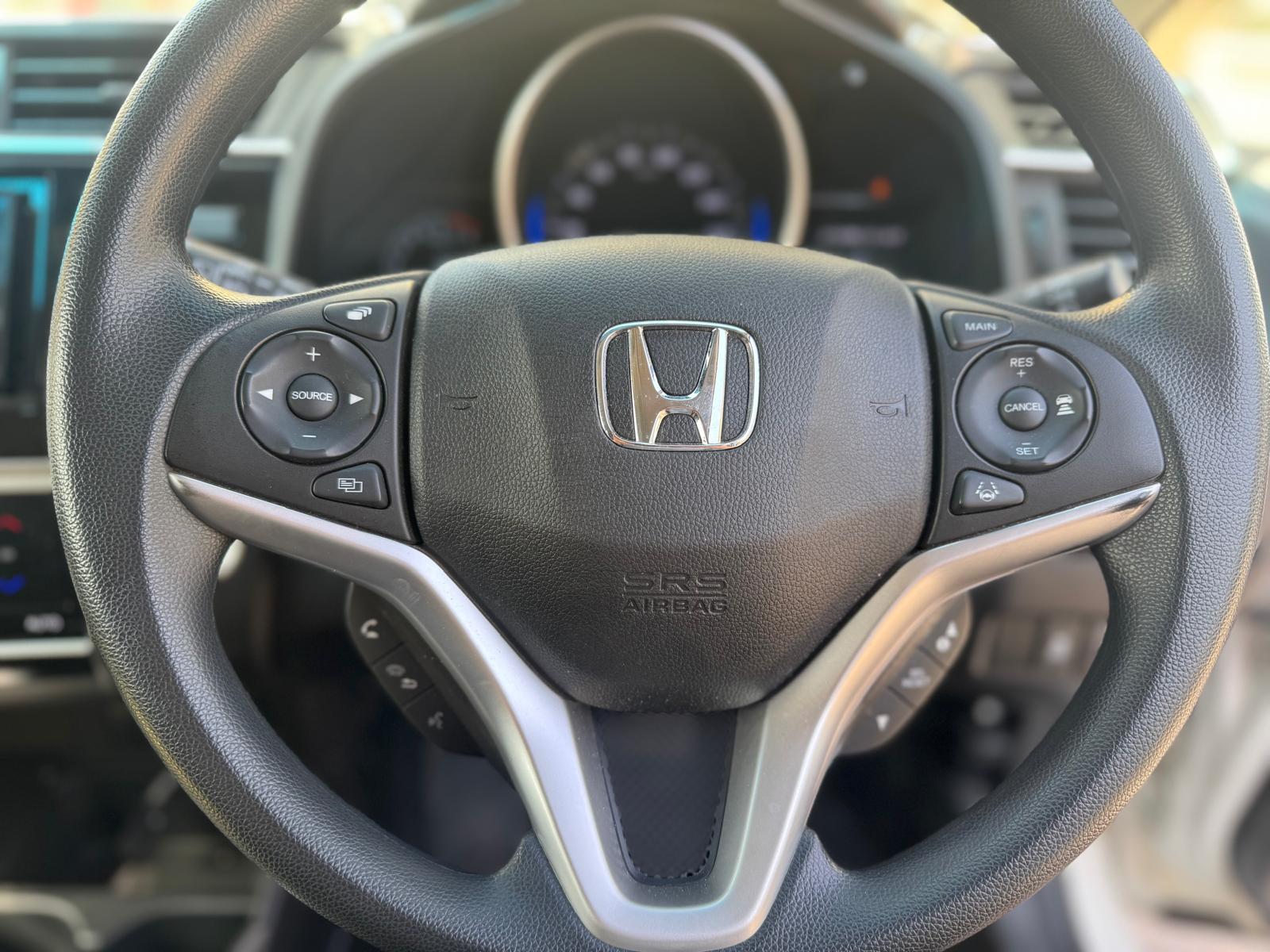 Honda Fit (Petrol)