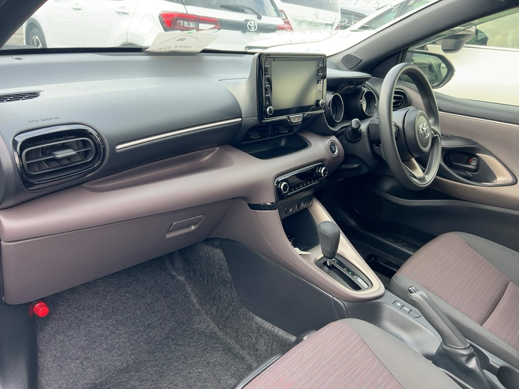 Toyota Yaris -15cc Petrol