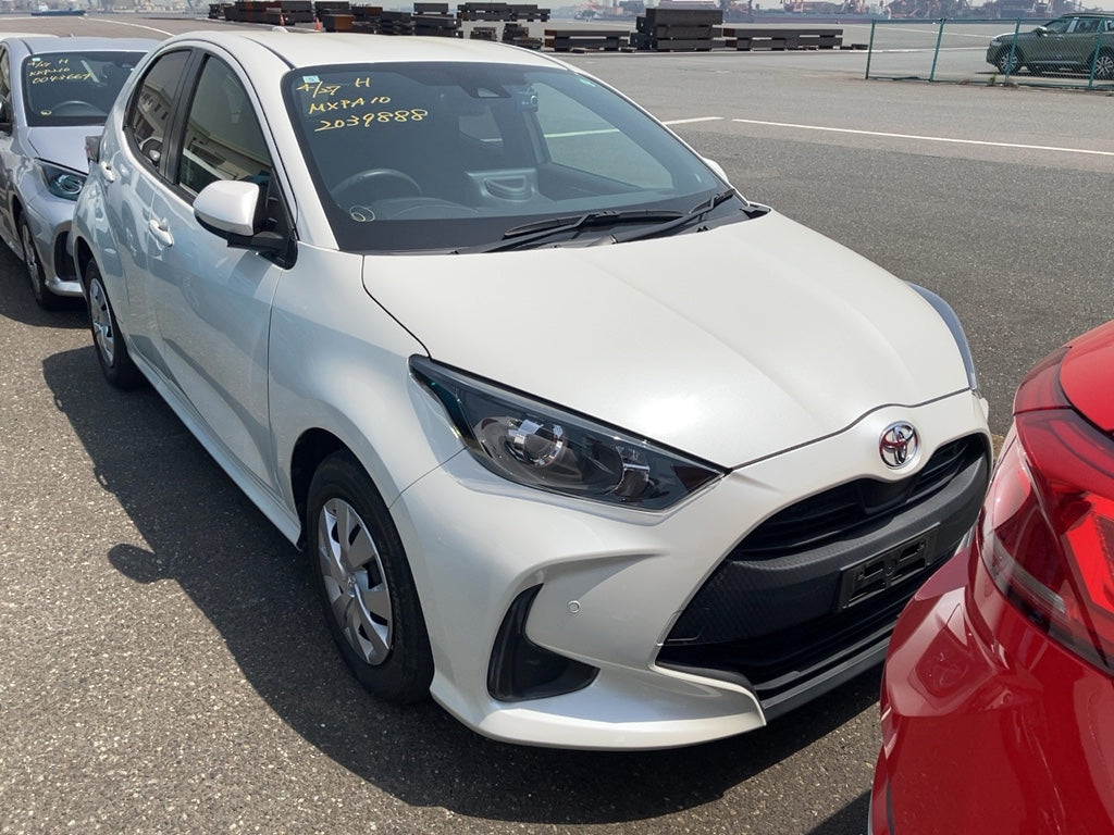 Toyota Yaris (15cc Petrol)