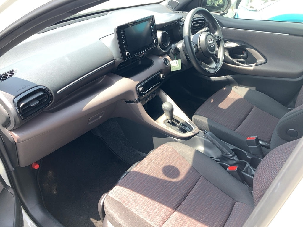 Toyota Yaris (15cc Petrol)