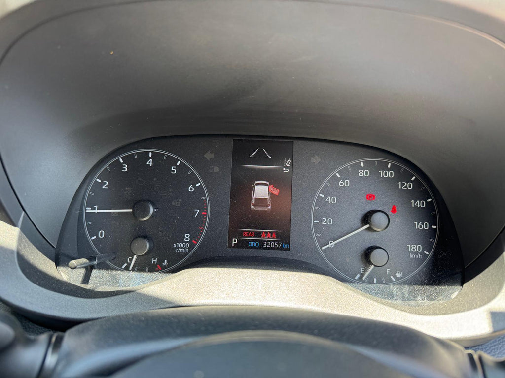 Toyota Yaris (15cc petrol)