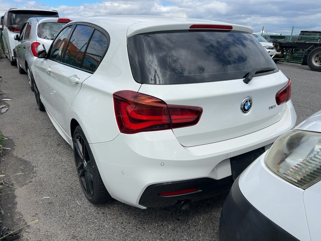 BMW 118i Shadow Edition