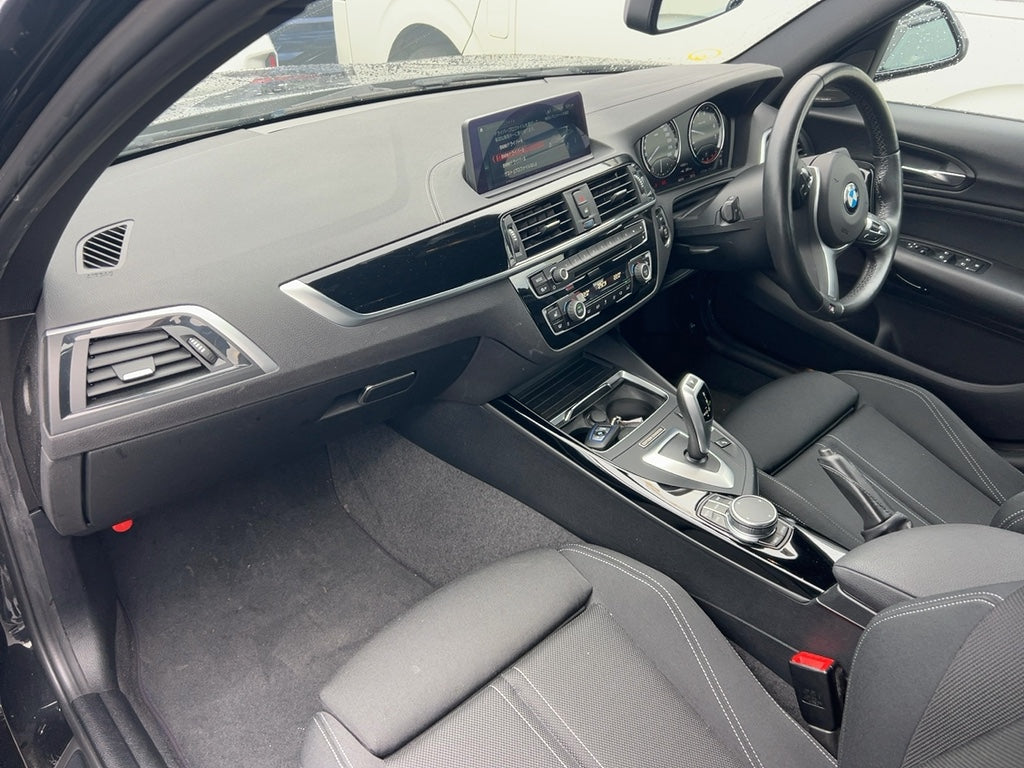 BMW 118i Shadow Edition