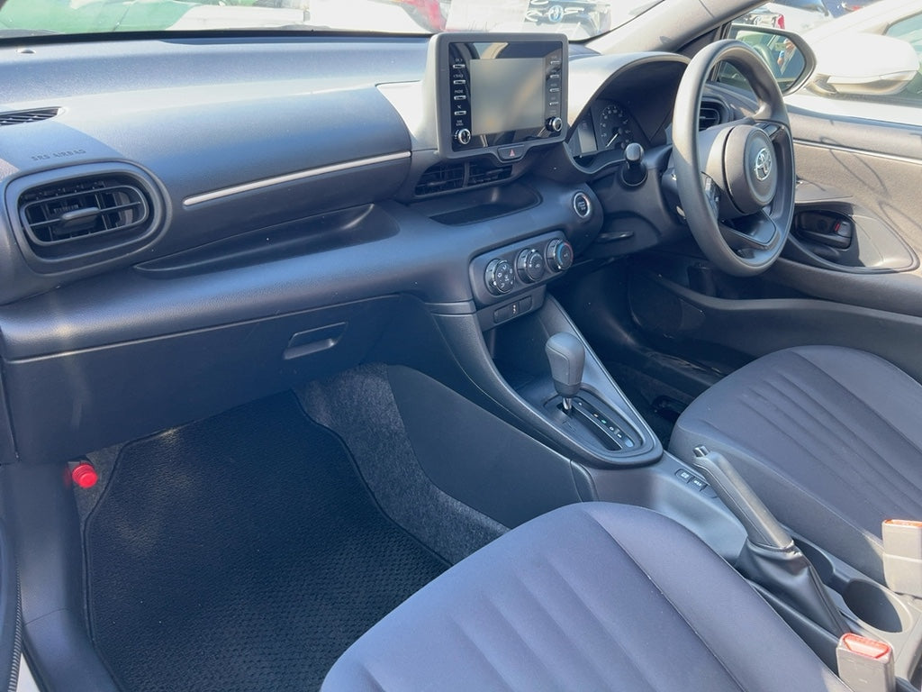 Toyota Yaris - 10cc petrol