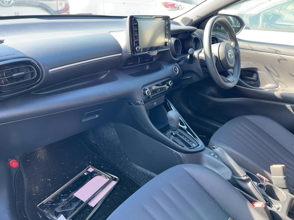 Toyota Yaris - 15cc Petrol