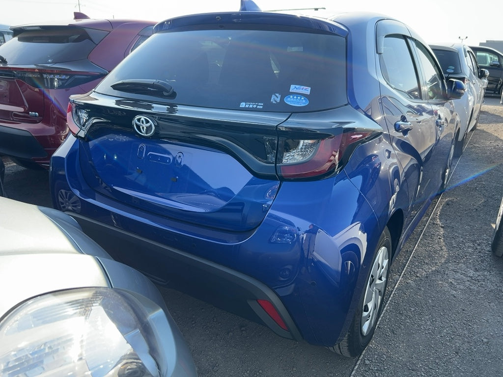 Very Low Mileage!! Only 200 KM - Toyota Yaris - 15cc petrol