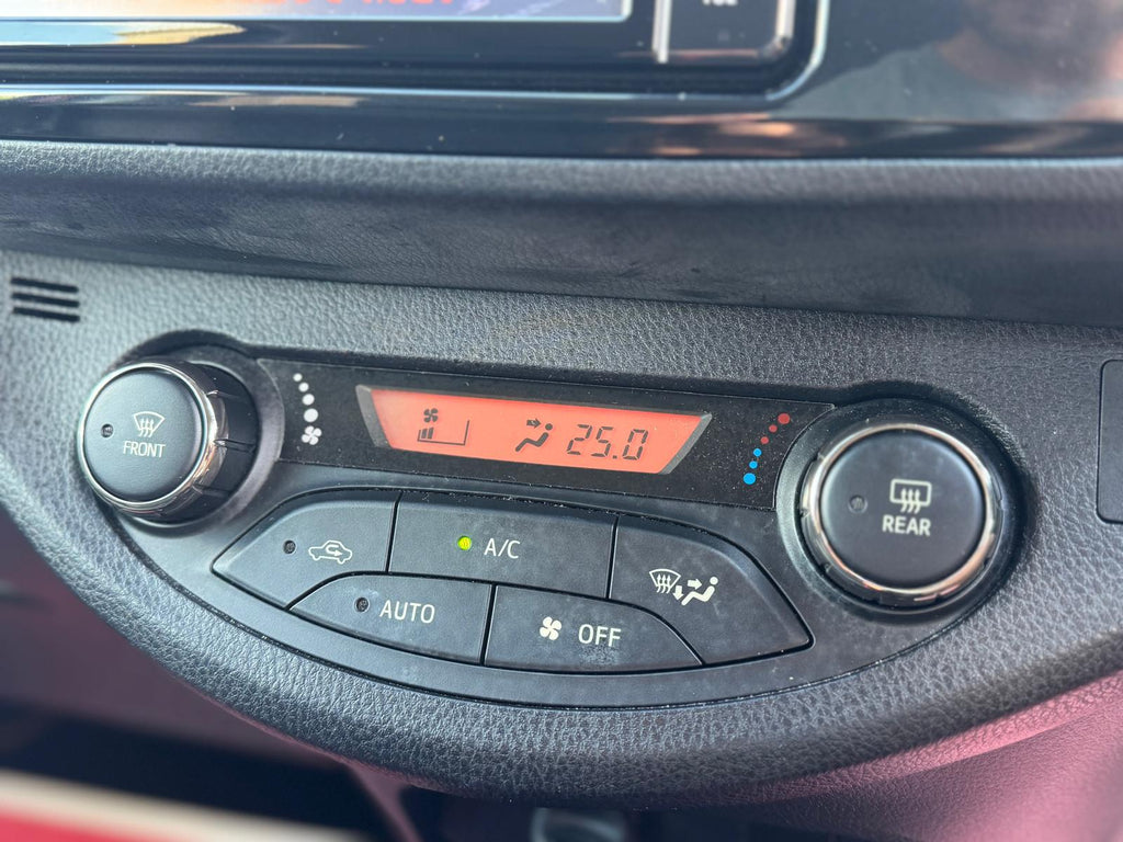 Low Mileage - Toyota Vitz FAmie Edition