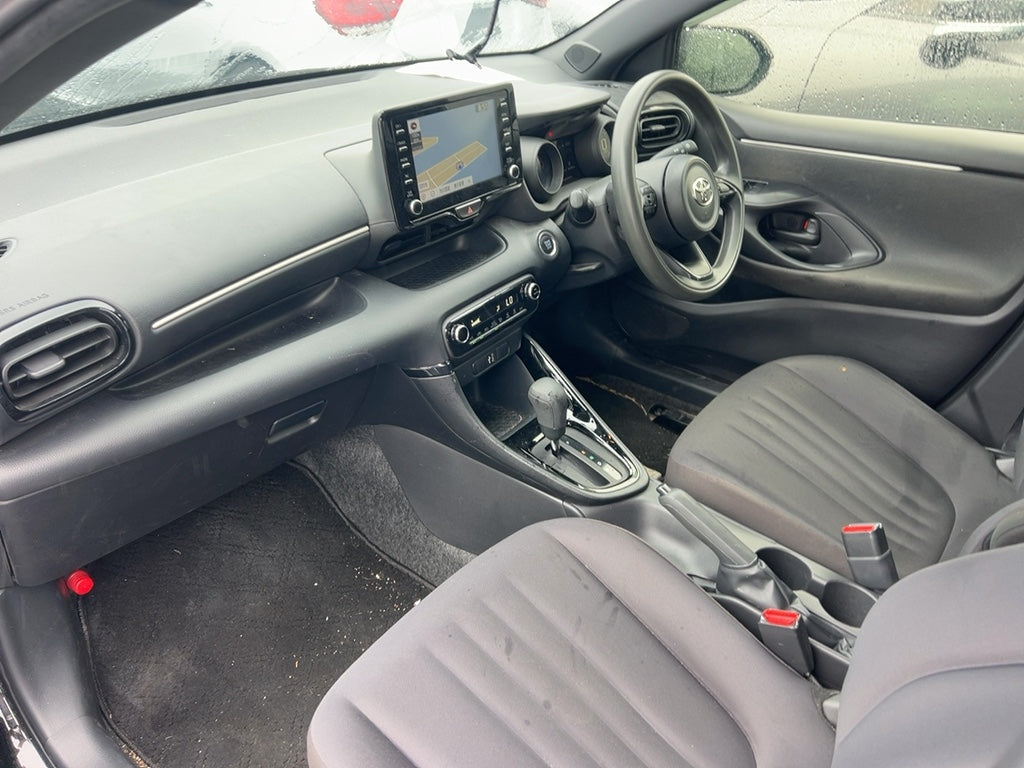 Toyota Yaris - 15cc Petrol