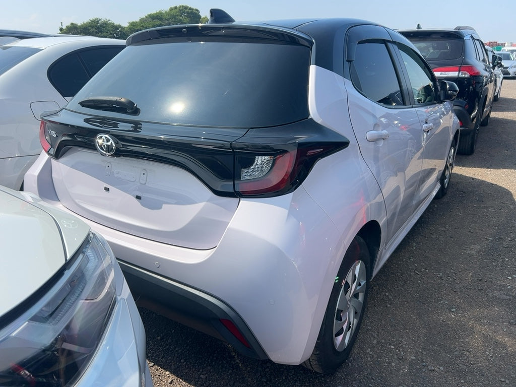 Toyota Yaris - 15cc Petrol
