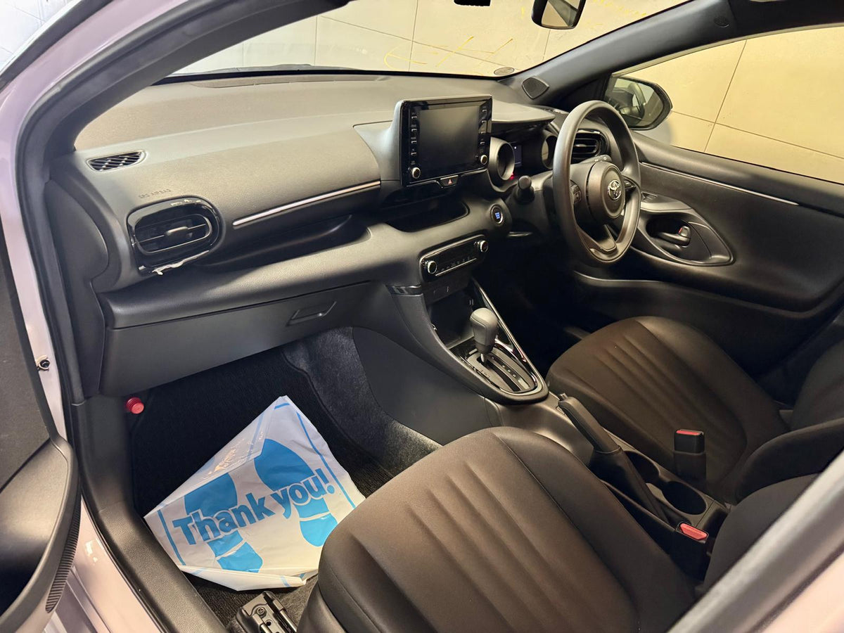 Toyota Yaris - Pink2Tone - 15cc Petrol