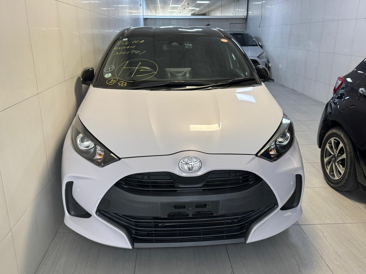 Toyota Yaris - Pink2Tone - 15cc Petrol