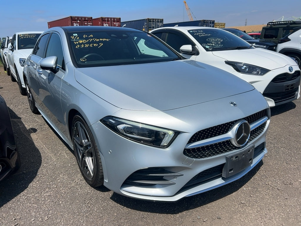 Mercedes A180 Premium Plus (Sunroof)
