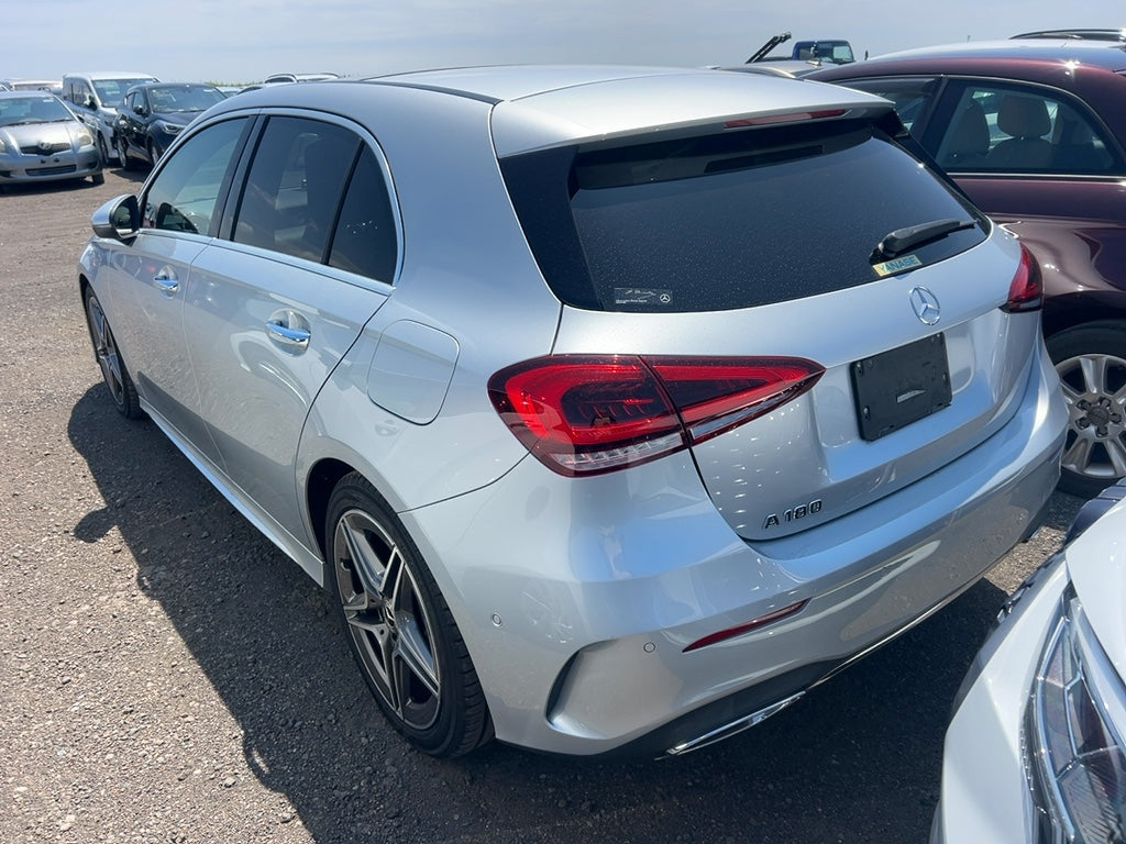 Mercedes A180 Premium Plus (Sunroof)