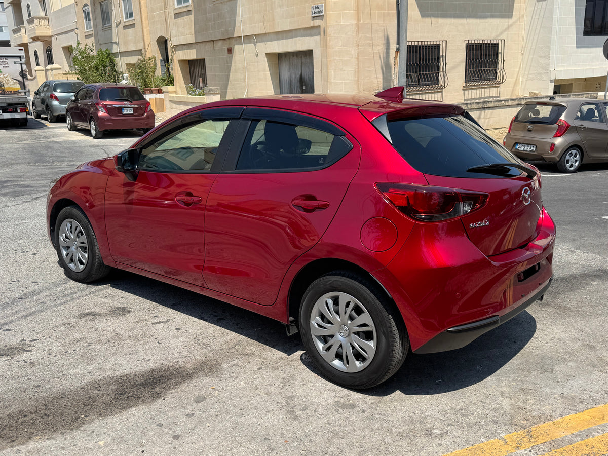 Low Mileage!!! Mazda2 Smart Edition