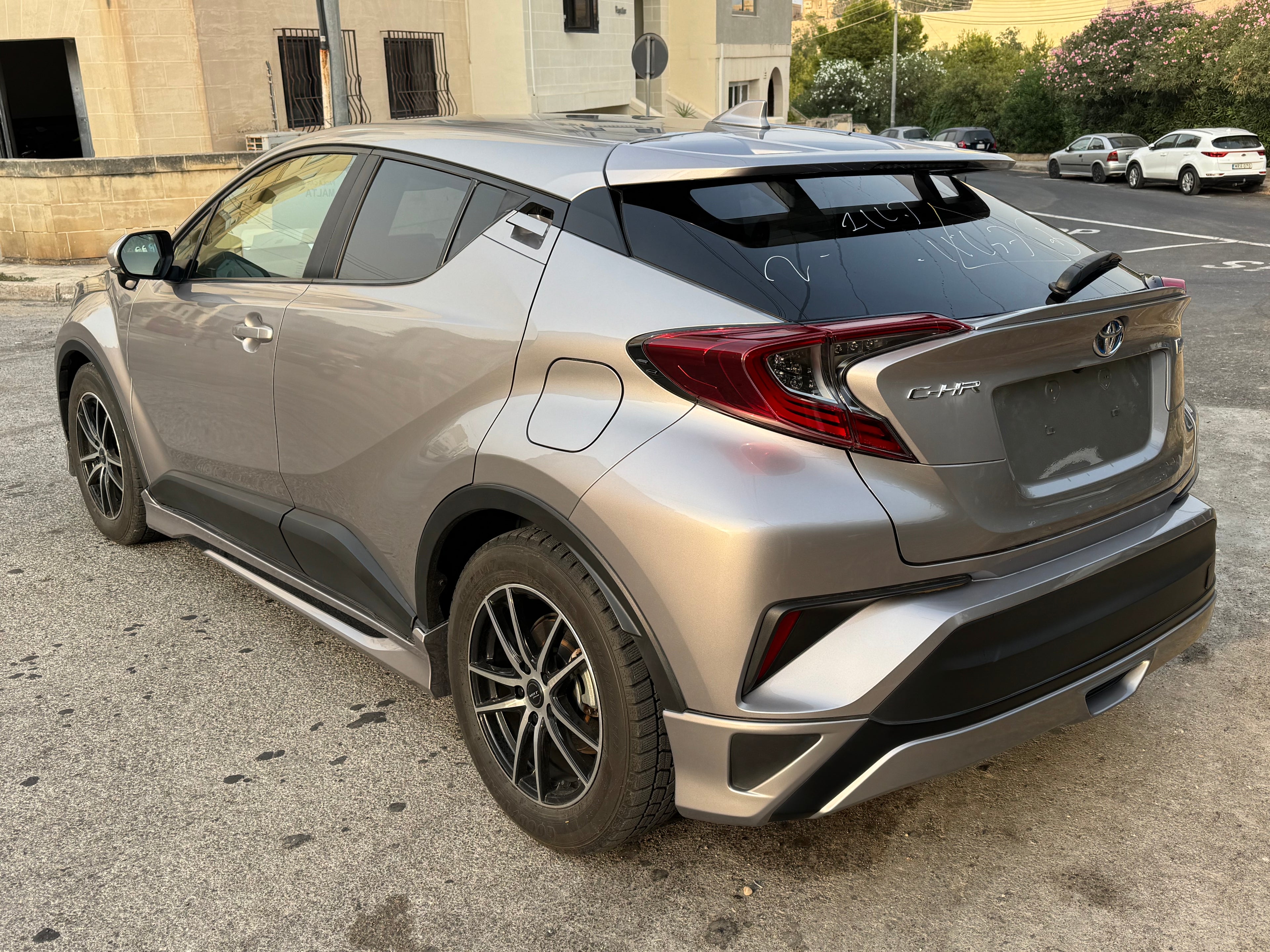 Toyota C-HR (Spoilers)