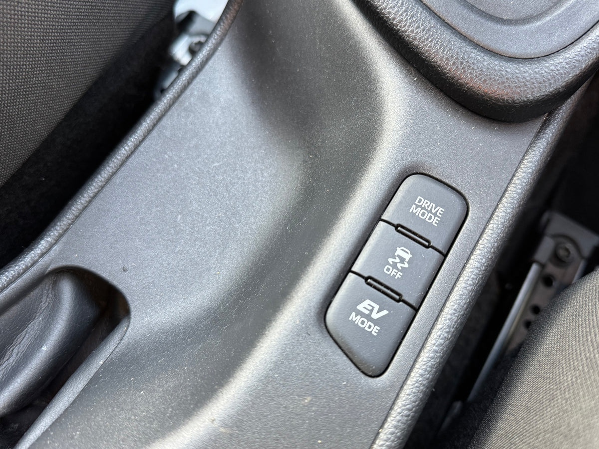 Toyota Yaris Hybrid