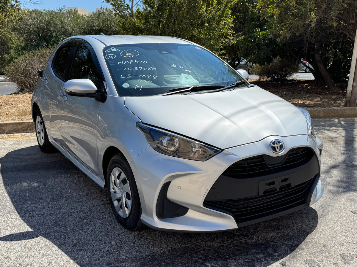 Low Mileage!!! Toyota Yaris Hybrid
