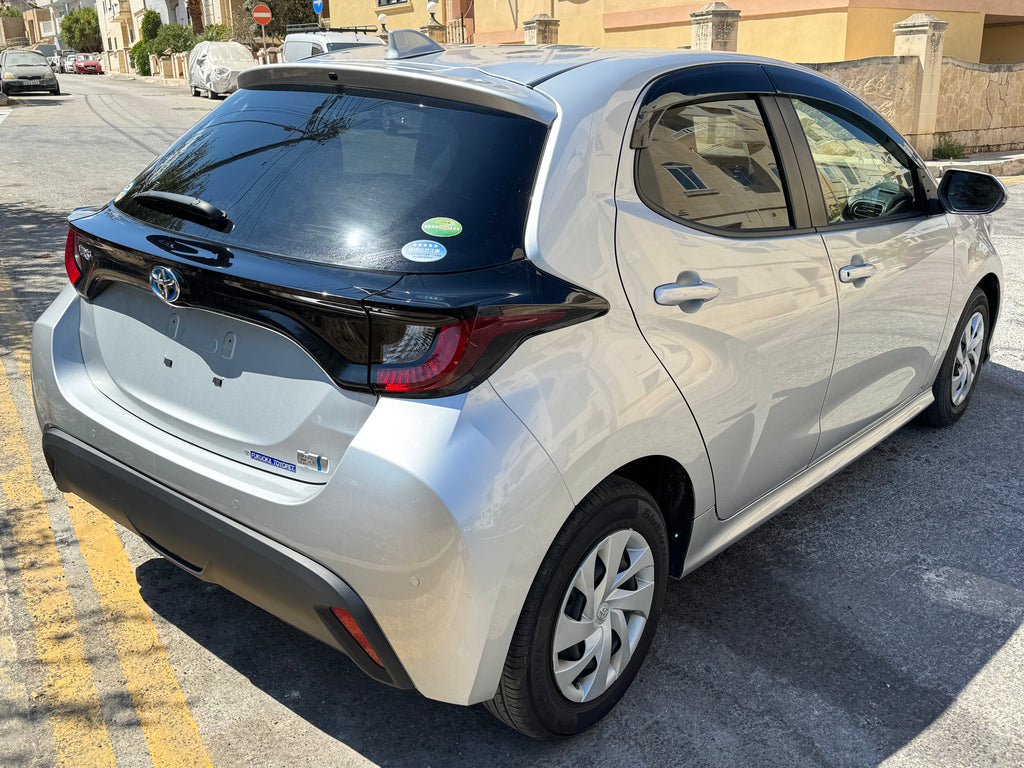 Low Mileage!!! Toyota Yaris Hybrid