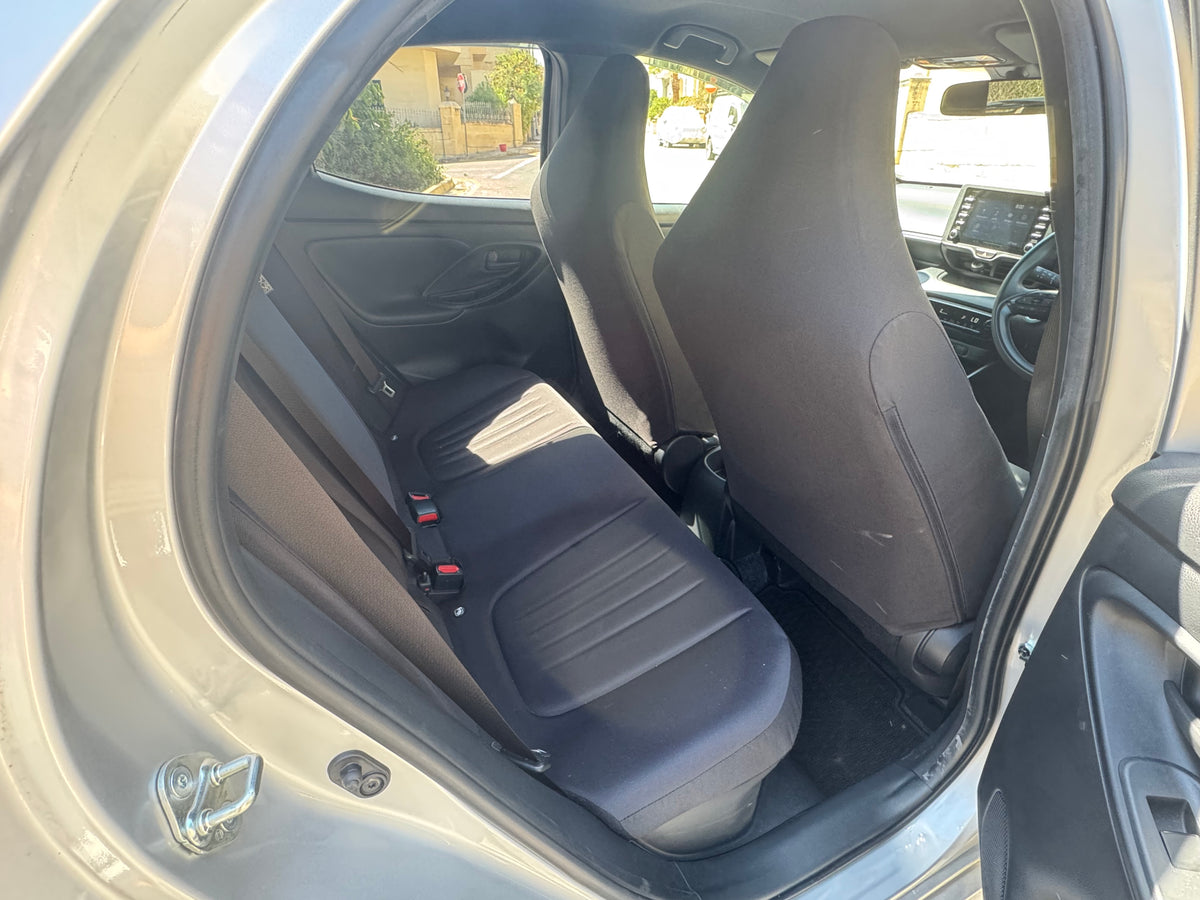 Low Mileage!!! Toyota Yaris Hybrid