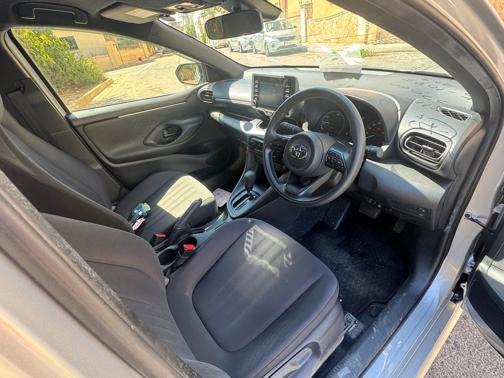 Low Mileage!!! Toyota Yaris Hybrid