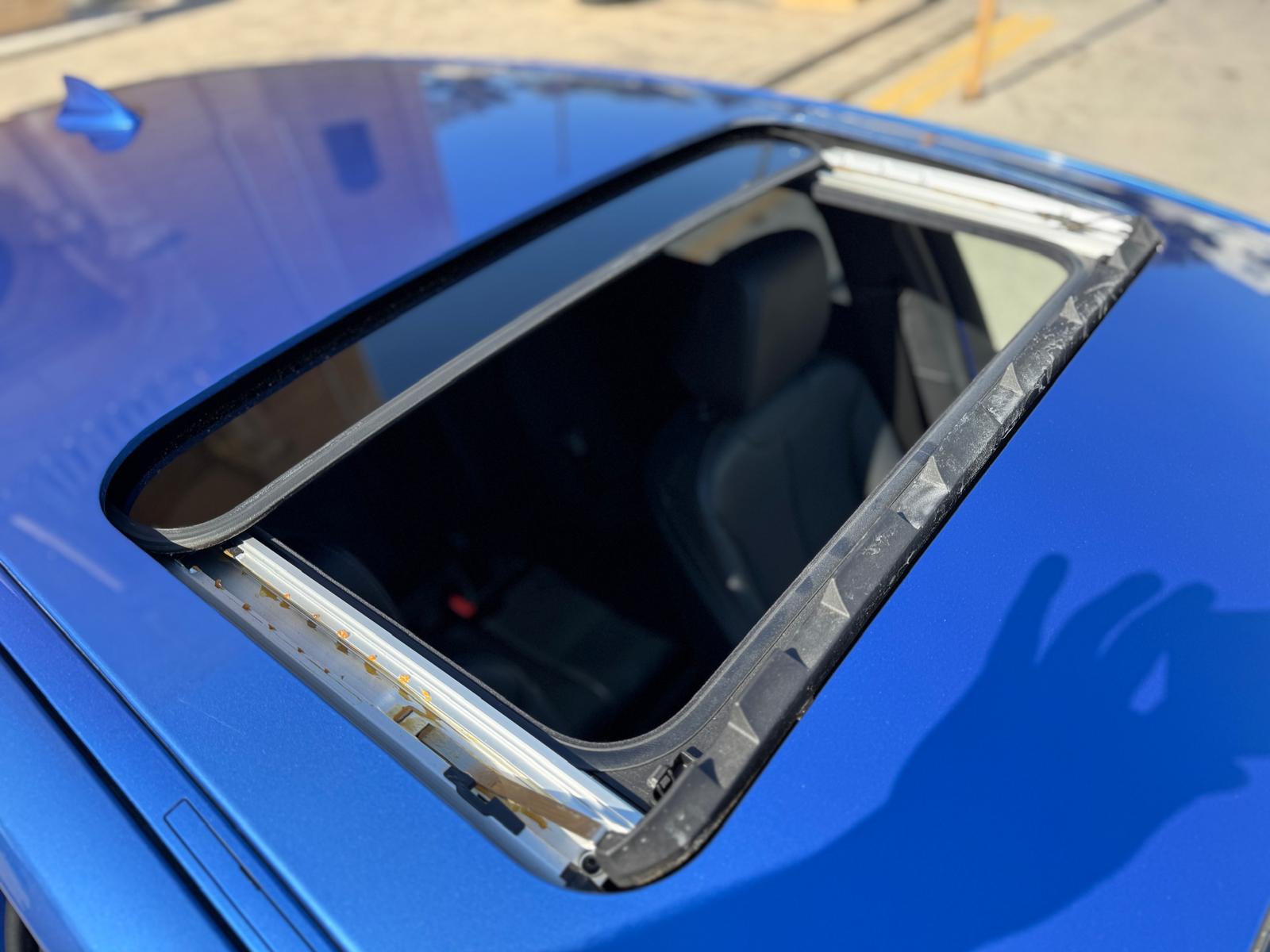BMW 1 Series Edition Shadow (Sunroof)