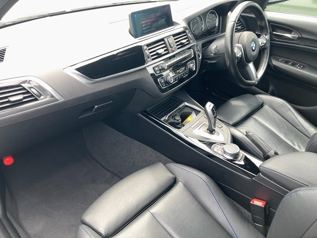 BMW 118i Shadow Edition