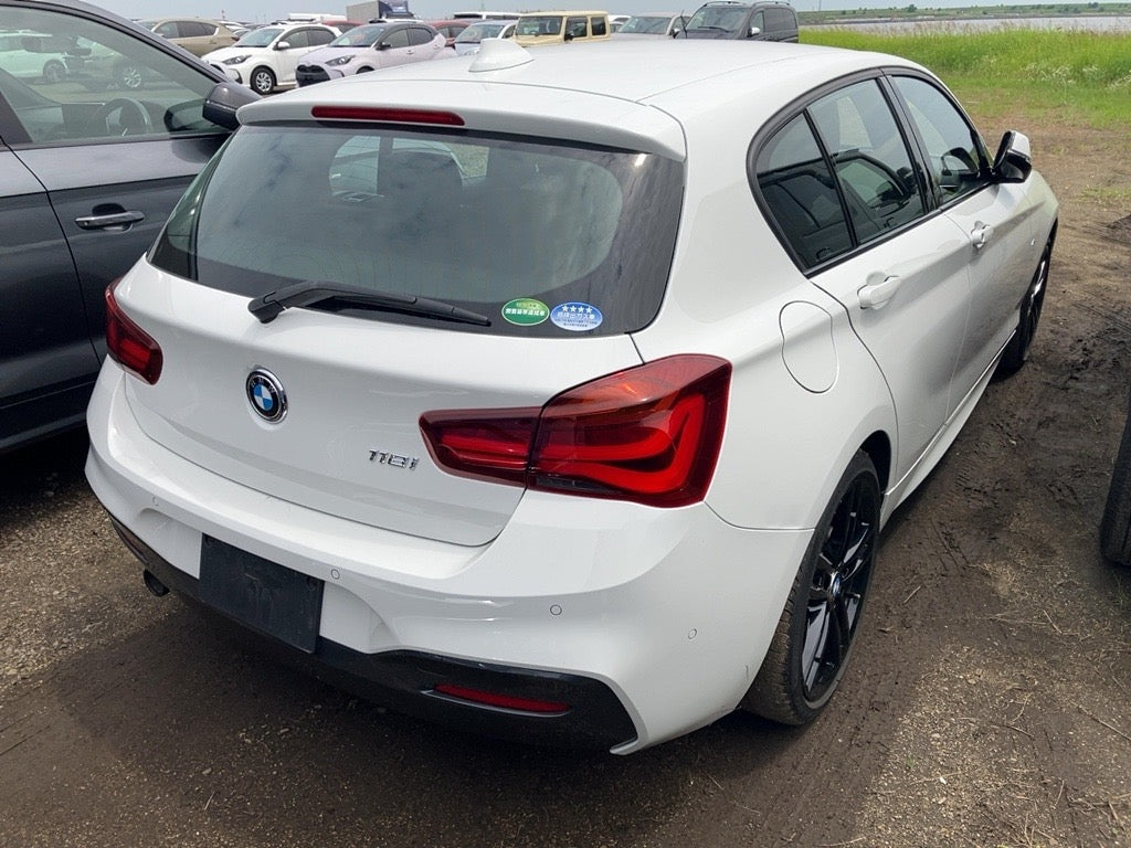 BMW 118i Shadow Edition